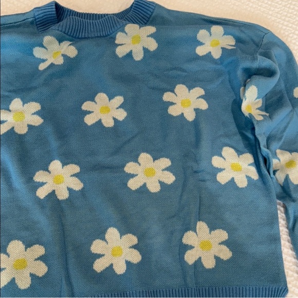 Beach Riot Sky Blue and Cream Knit Top - Picture 8 of 11